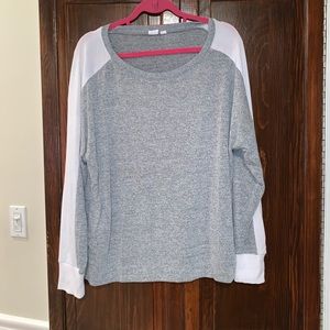 Women’s Gap Soft Spun Sweater Brand New